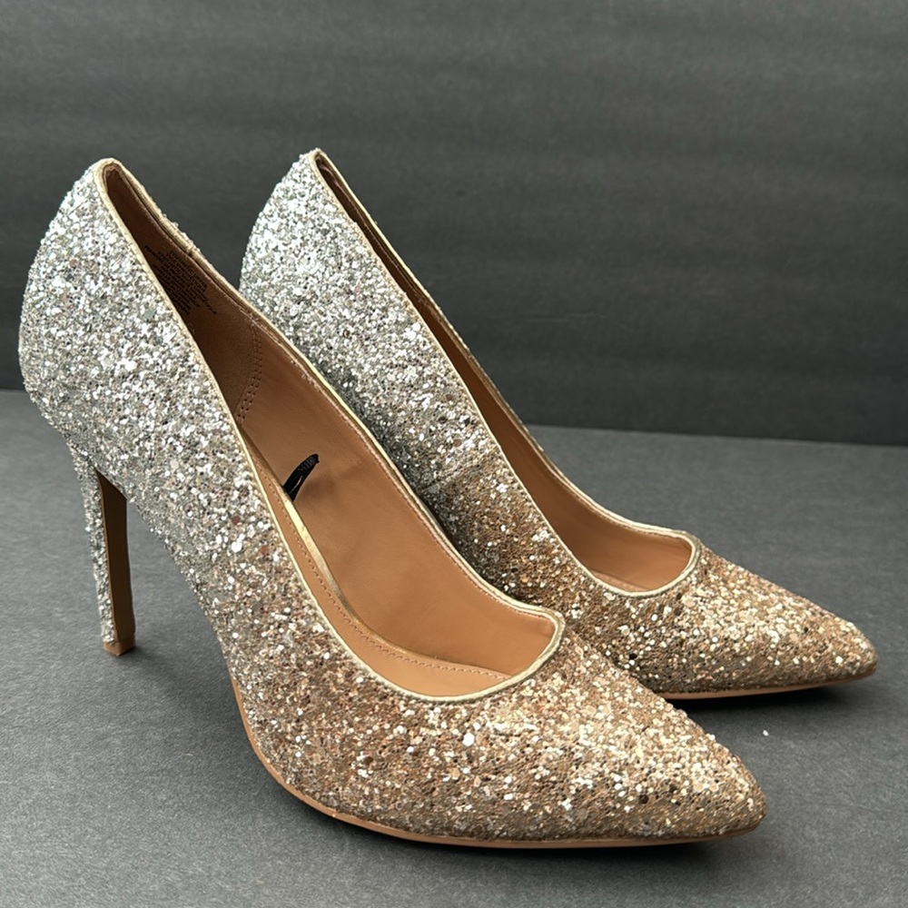 NWT- Sparkling Two-Tone Glitter Gold and Silver Express Pump Heel Size 7 - Picture 4 of 9